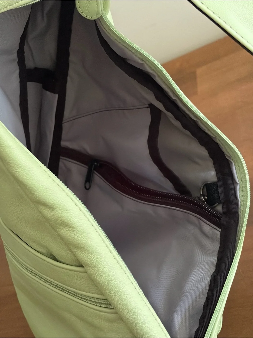 Vintage AmeriBag Leather Healthy Back Bag Pistachio Lime USA Made Sling